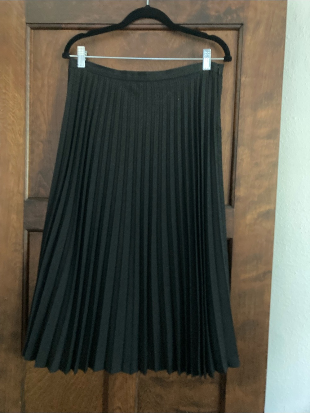 J. Jill Black Pleated Midi Skirt